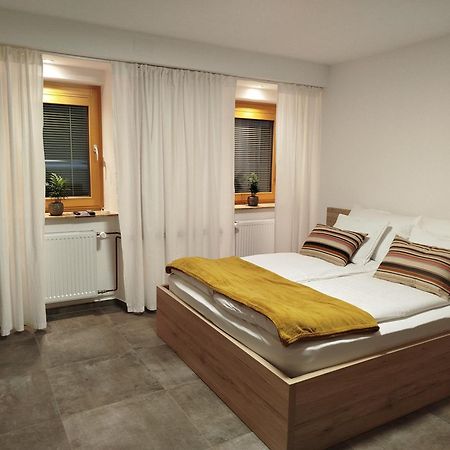 Apartma Mamut 1850 캄니크 외부 사진